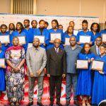 RDC : le vice-ministre Théodore Kazadi remet 50 bourses d&rsquo;études aux lauréates du concours « Mathématiques au féminin »